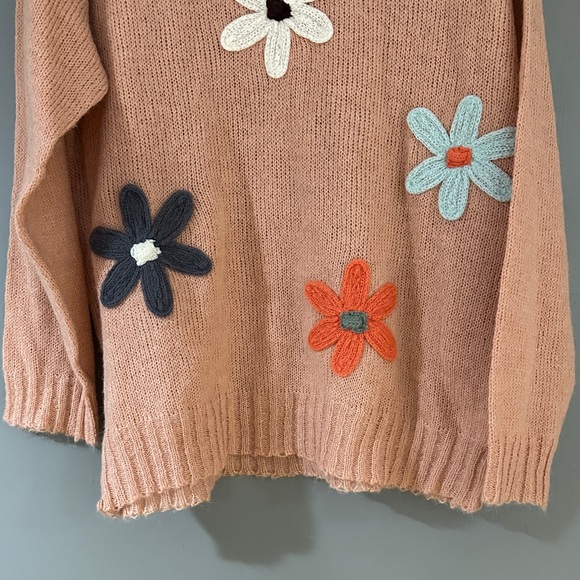 Haptics Peach Crewneck Sweater – Floral Appliqué Knit Pullover - Picture 6 of 9